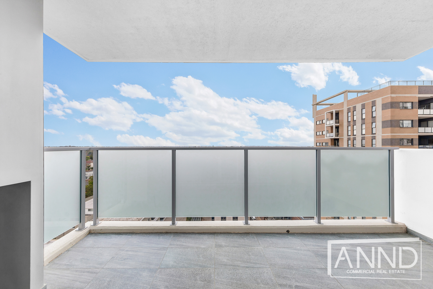 One-Bedroom Apartment with Study and District Views — image 8