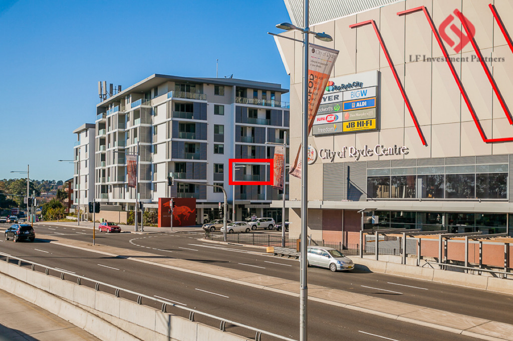 One-Bedroom Apartment near Top Ryde City — image 3