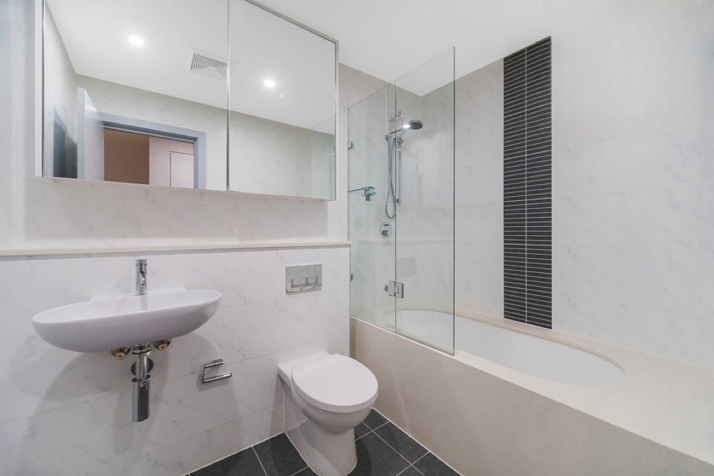 One-Bedroom Apartment near Top Ryde City — image 9